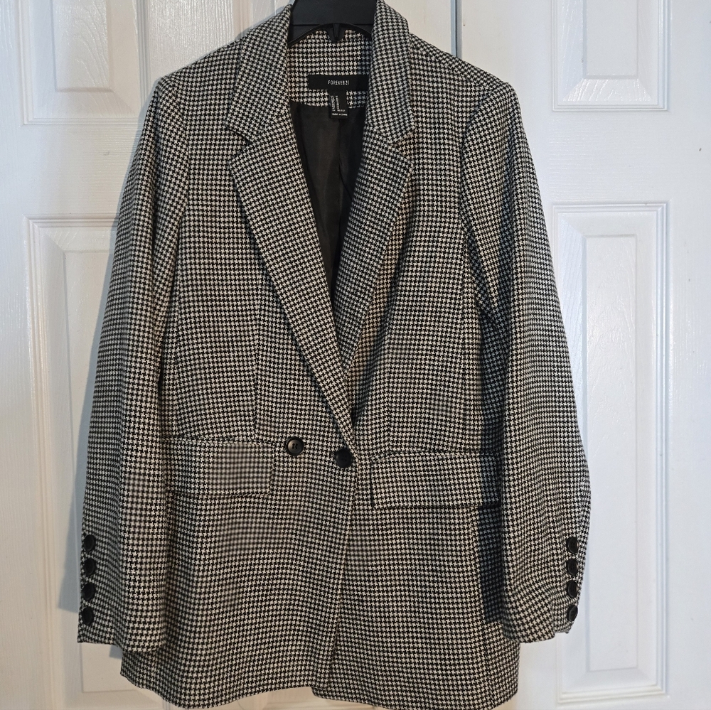 Black and White Houndstooth Blazer M